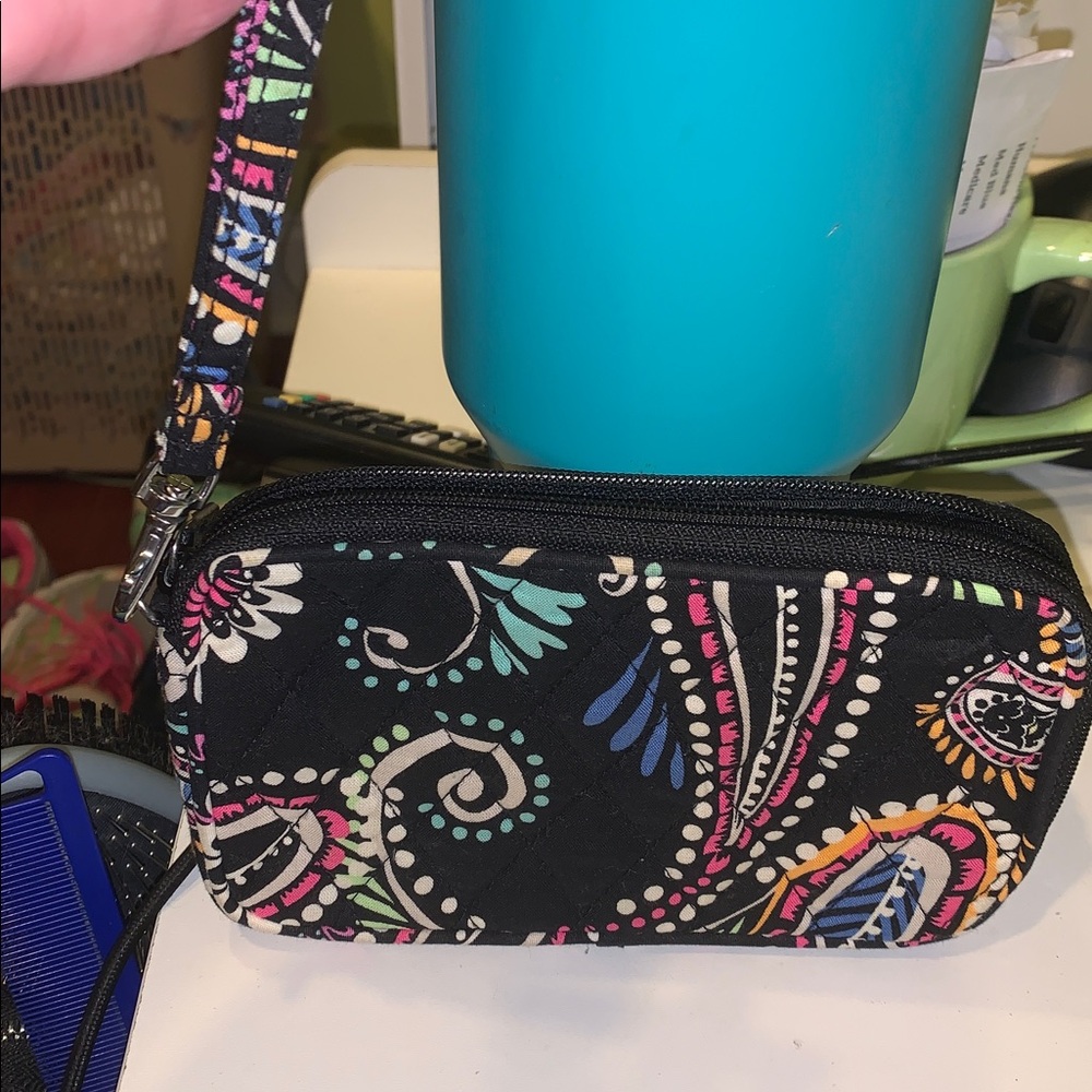 Vera Bradley Floral/pasliey crossbody Bag w/matching wallet - Picture 8 of 13